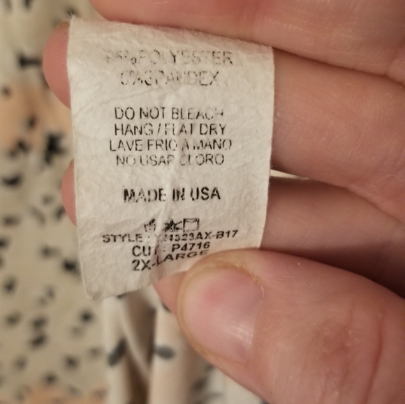 Sew in Love Tee - Picture 3 of 4